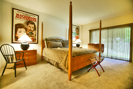 Master bedroom suite with California King